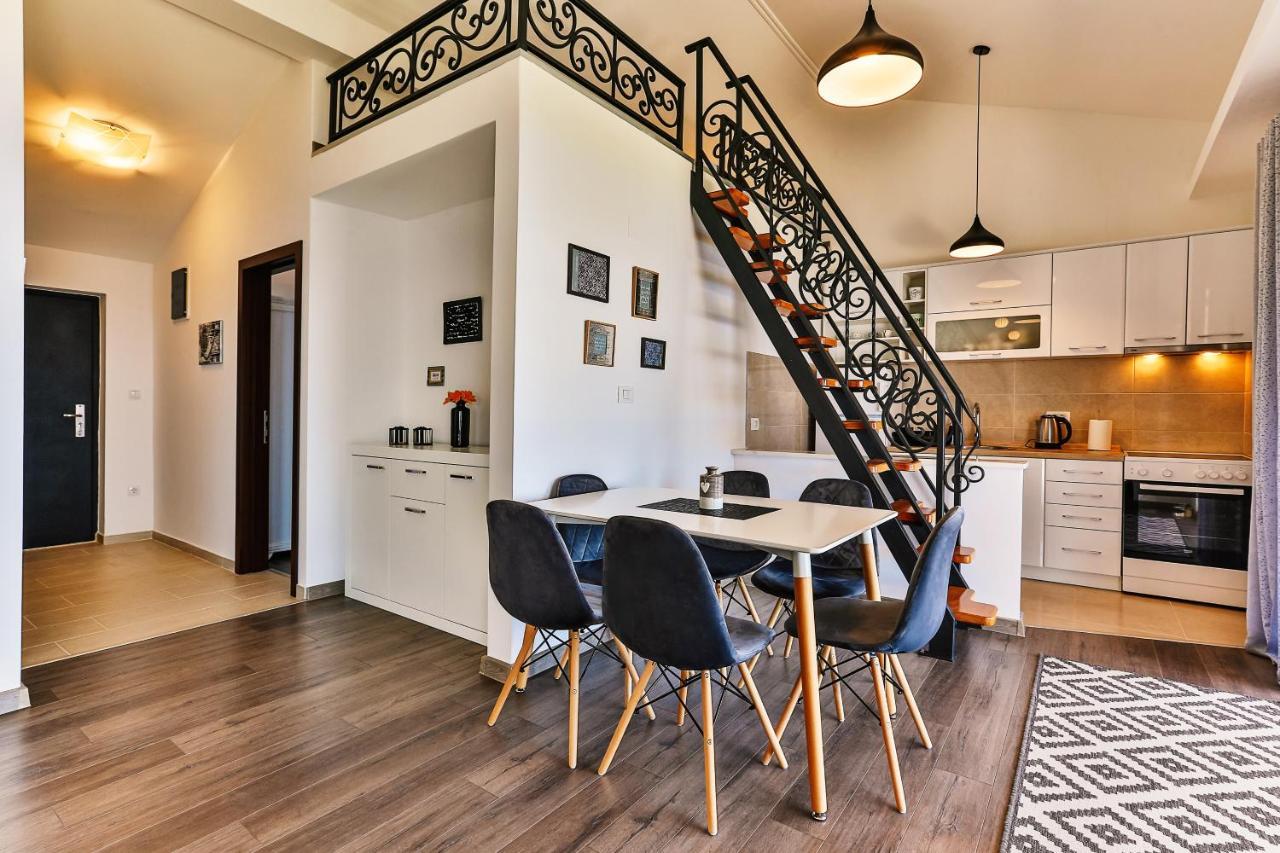 Apartmani Visum Sveti Stefan Esterno foto