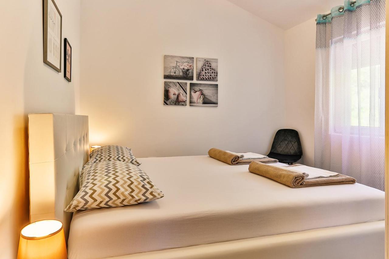 Apartmani Visum Sveti Stefan Esterno foto